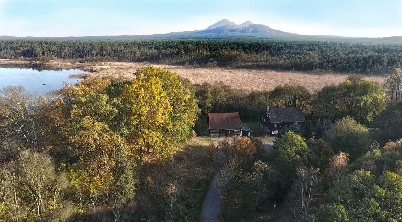 U Lekninu Villa Doksy  Exteriör bild