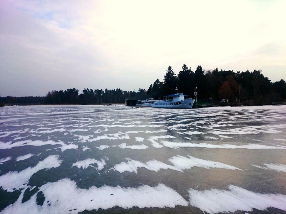 U Lekninu Villa Doksy  Exteriör bild