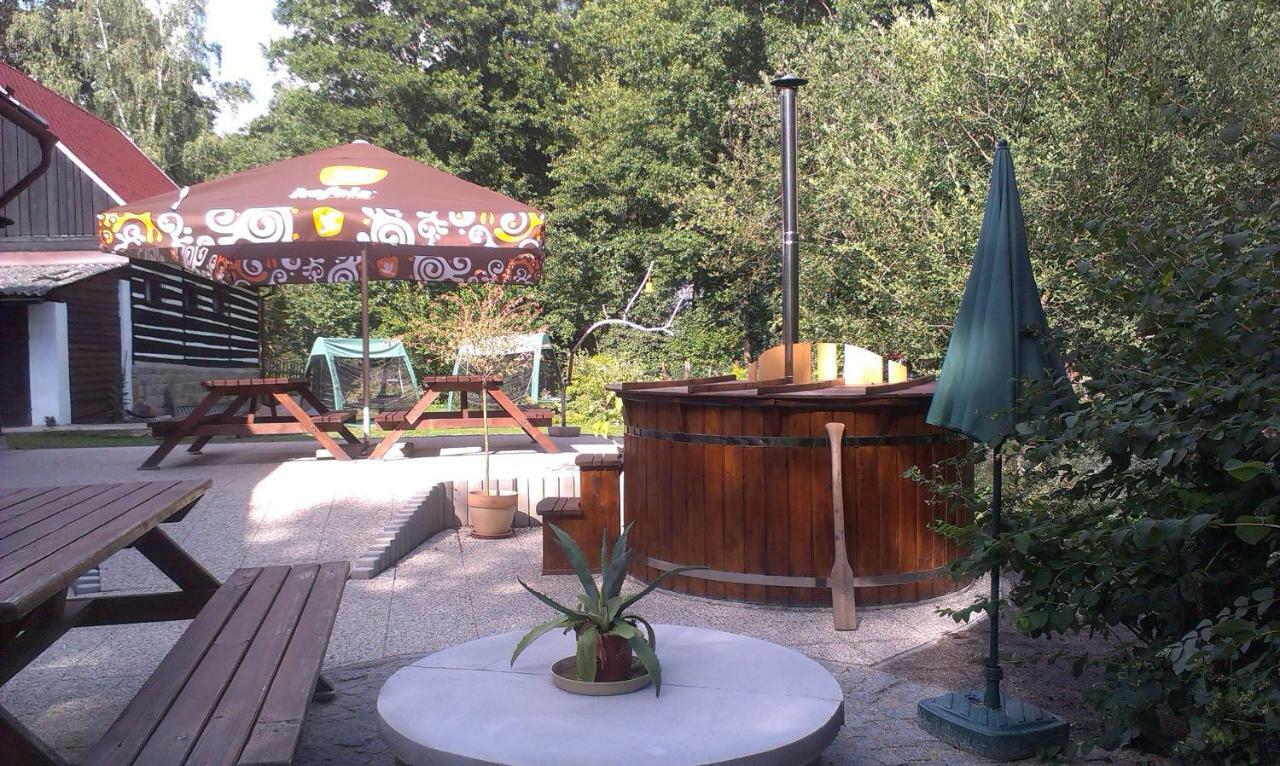 U Lekninu Villa Doksy  Exteriör bild